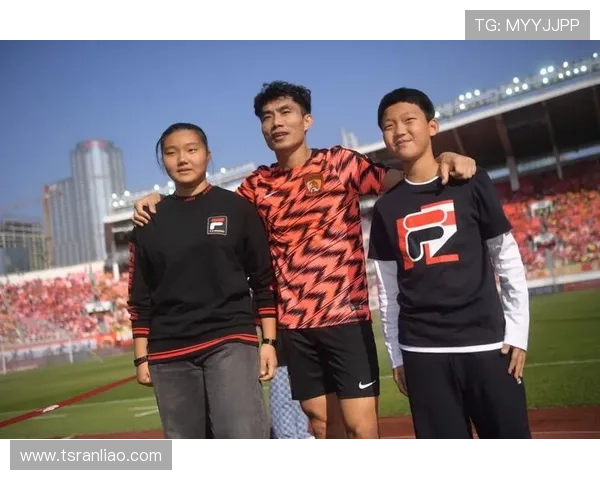 广州篮球队战术解析:如何提升团队协作与进攻效率 广州篮球队战术解析:如何提升团队协作与进攻效率