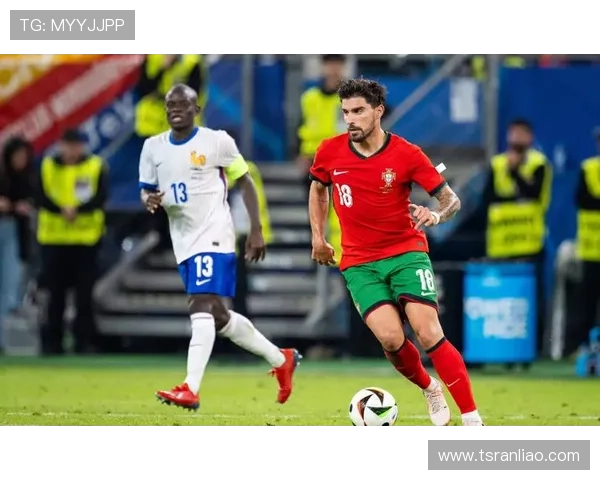 足球明星阿维罗的传奇之路与他对世界足球的深远影响 足球明星阿维罗的传奇之路与他对世界足球的深远影响