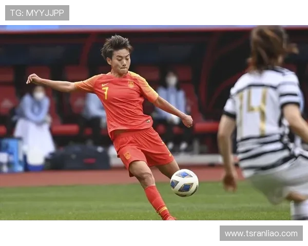 深入分析足球明星言论背后的影响与价值观解读 深入分析足球明星言论背后的影响与价值观解读