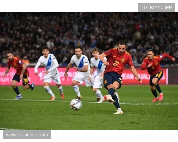 追梦之路：刻苦训练成就足球明星的辉煌人生与不懈奋斗